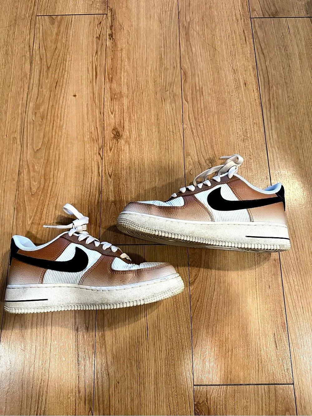 Nike Air Force 1 Brown & White Sneakers